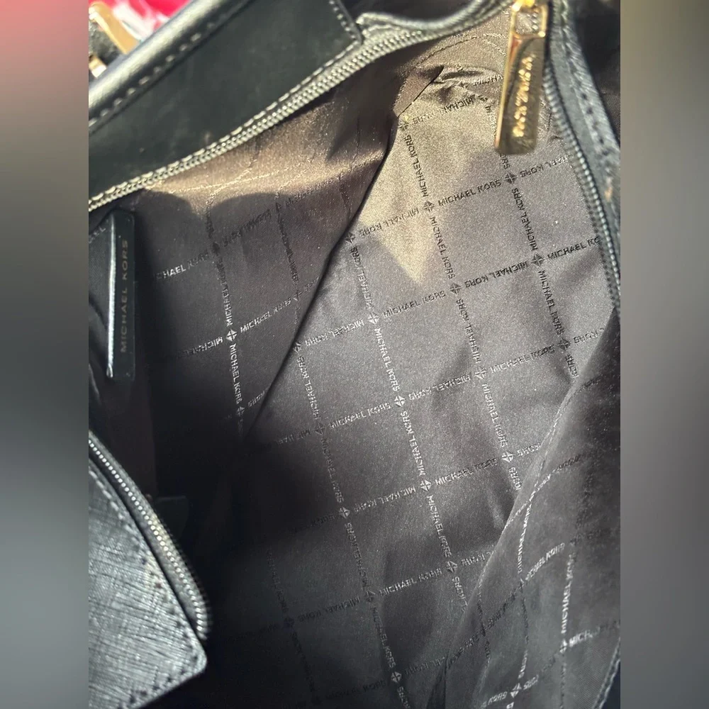 Michael Kors Black Leather Top-Zip Tote Bag - Picture 5 of 16